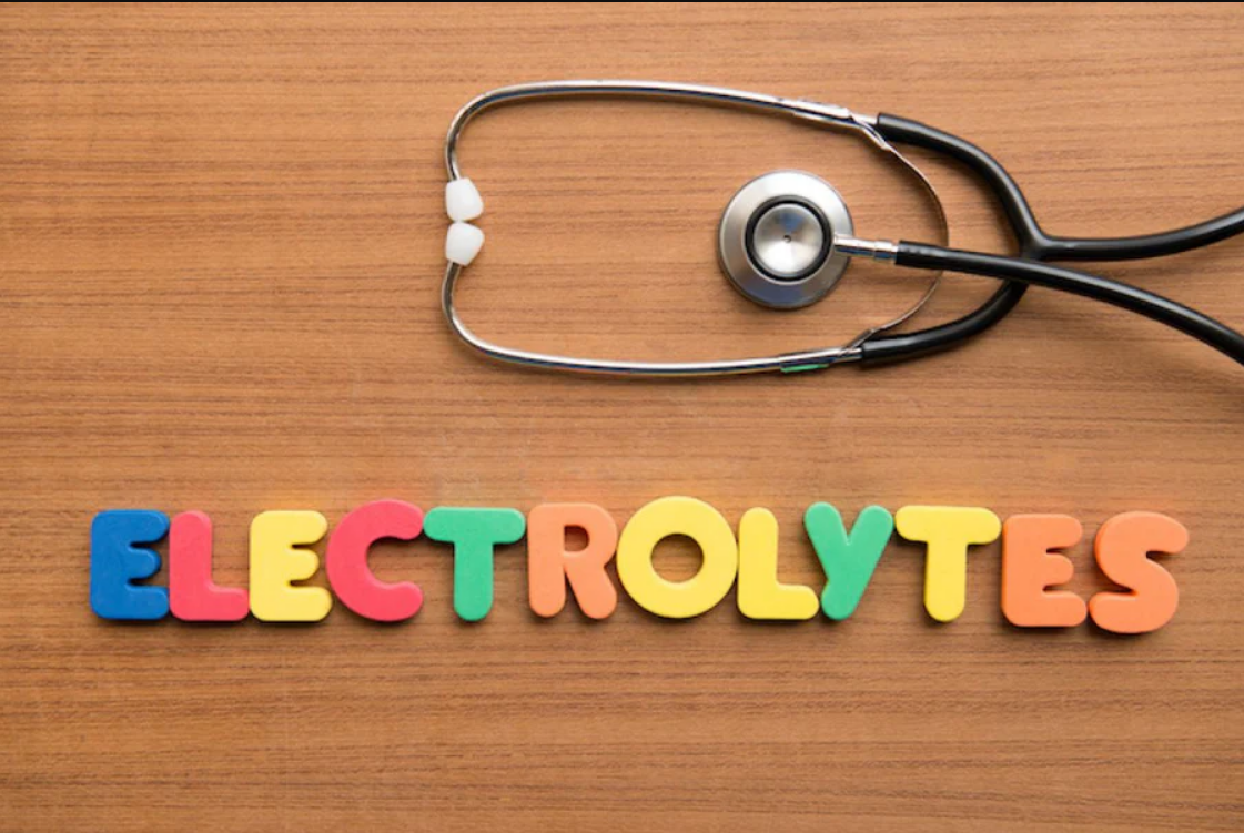 الکترولیت چیست و چه نقشی در بدن دارد؟